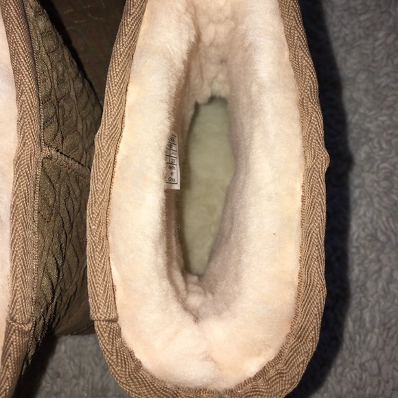 UGG - Picture 5 of 12